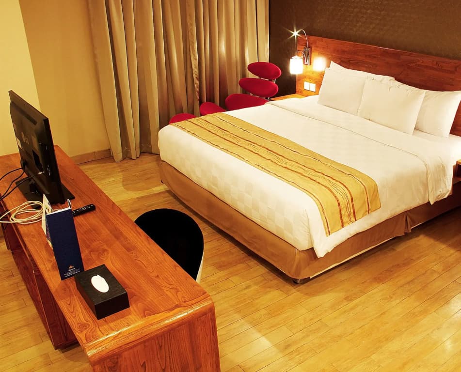 Hariston Hotel & Suites - photo 3