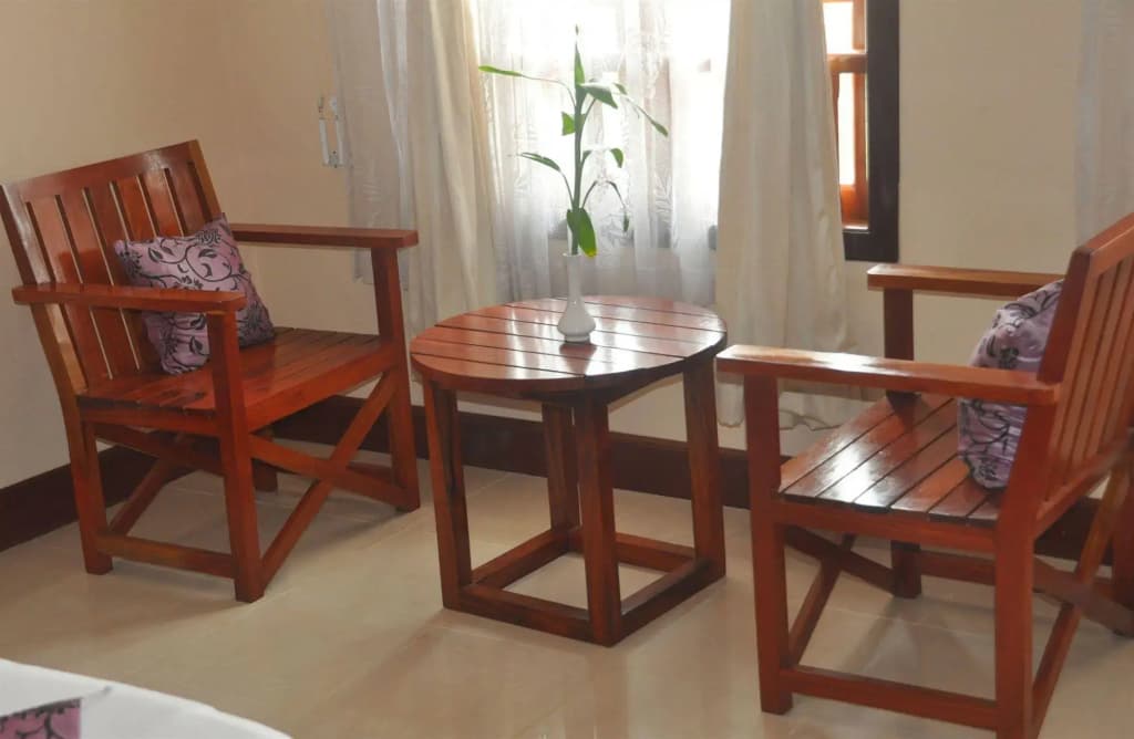 Sun Inns Hotel - photo 2
