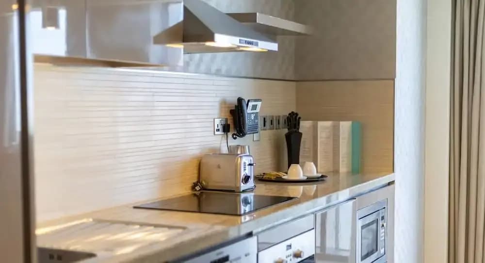 Elegant 1BR Near Wafi Mall Central Dubai Stay - photo 12