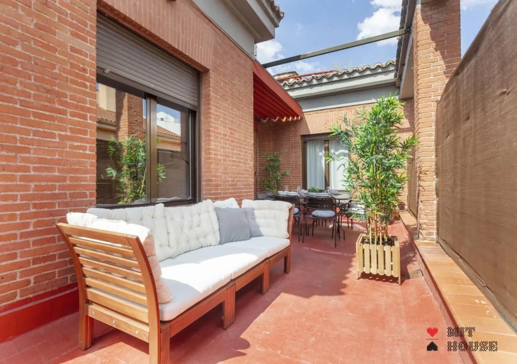 Mit House Latina En Madrid - photo 17