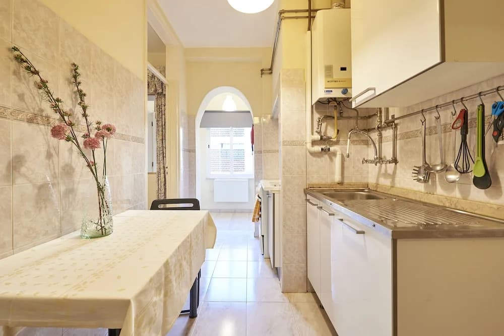 Discovery Apartment Areeiro - photo 13