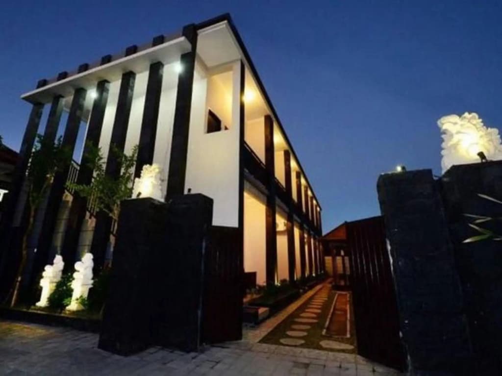 Griya Mesesari Premium Guest House - main photo