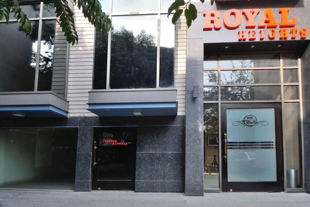 Hotel Royal Grand - photo 1