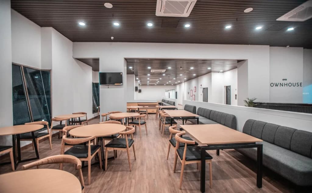 Super OYO Townhouse 1 Hotel Salemba - photo 29
