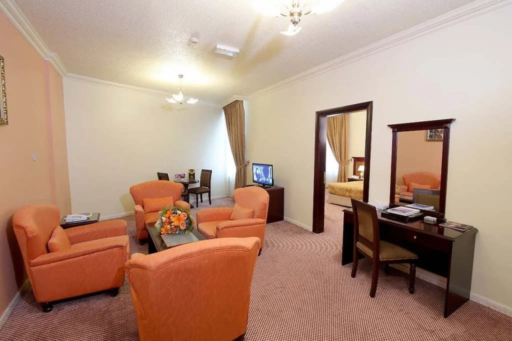 Al Bustan Hotel - photo 13