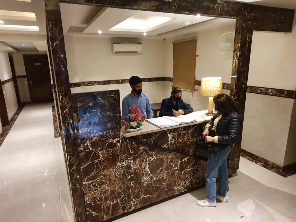 WhitePod Luxury at Delhi Airport - photo 4
