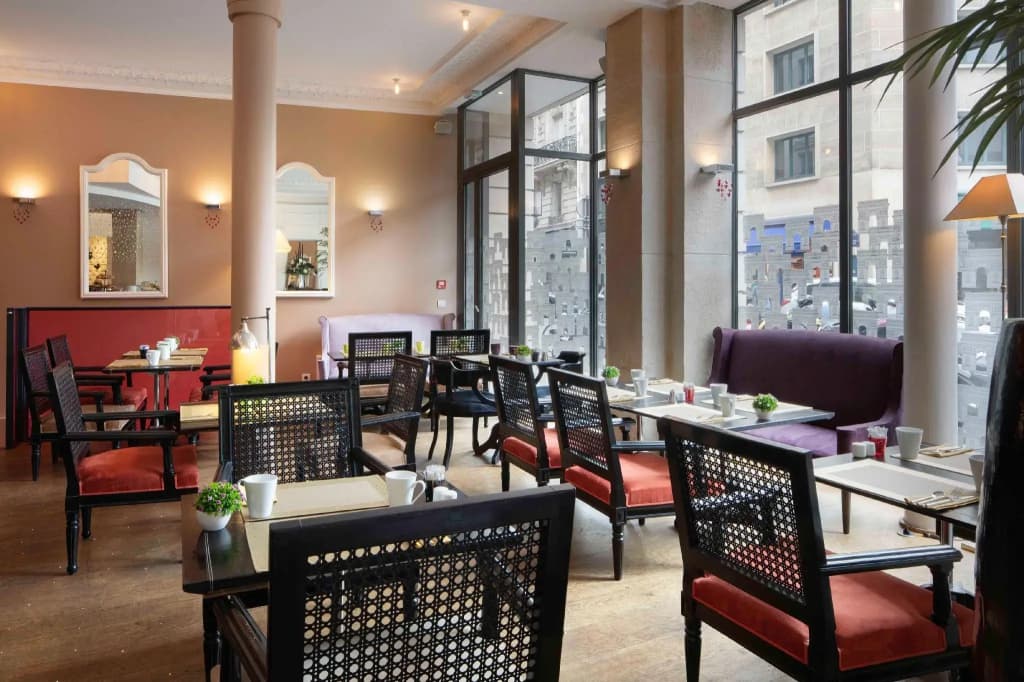 Hôtel Le 123 Elysées - Astotel - photo 22