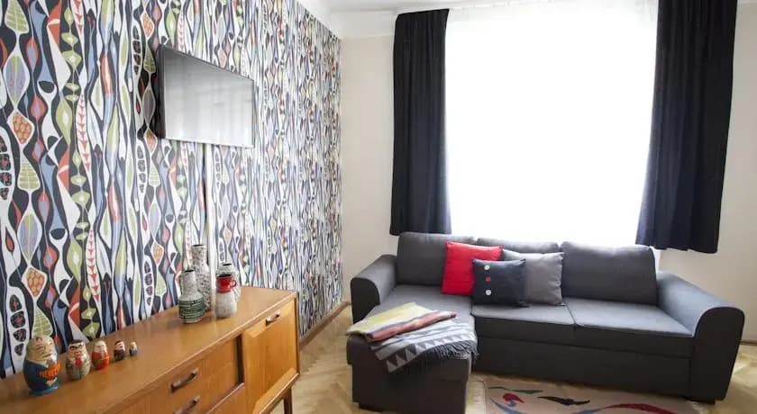 CSL Molnar Design Apartment - photo 3