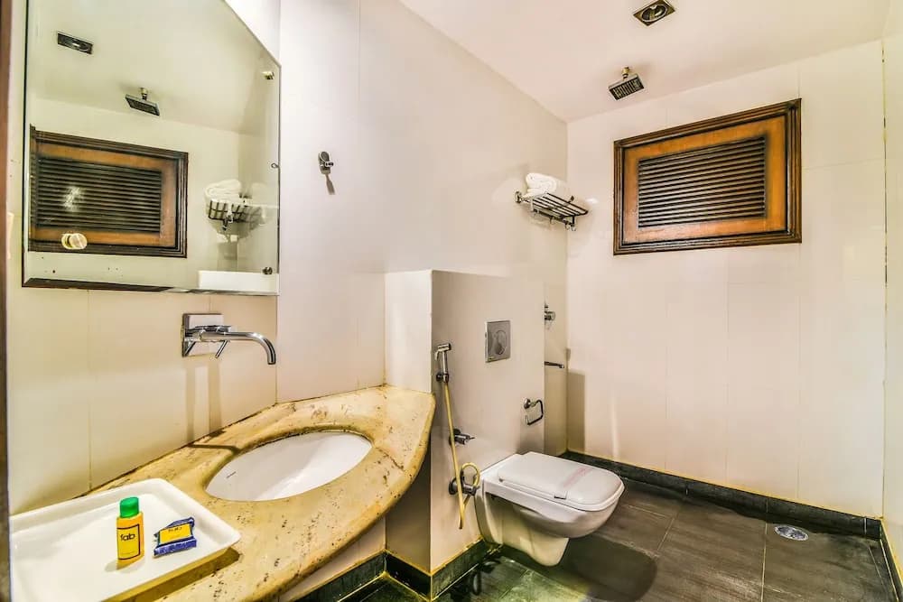 FabHotel Alpine Tree - photo 8