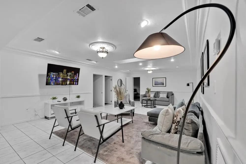 Chateau Michael Luxury Brickell Villa with Pool - photo 1