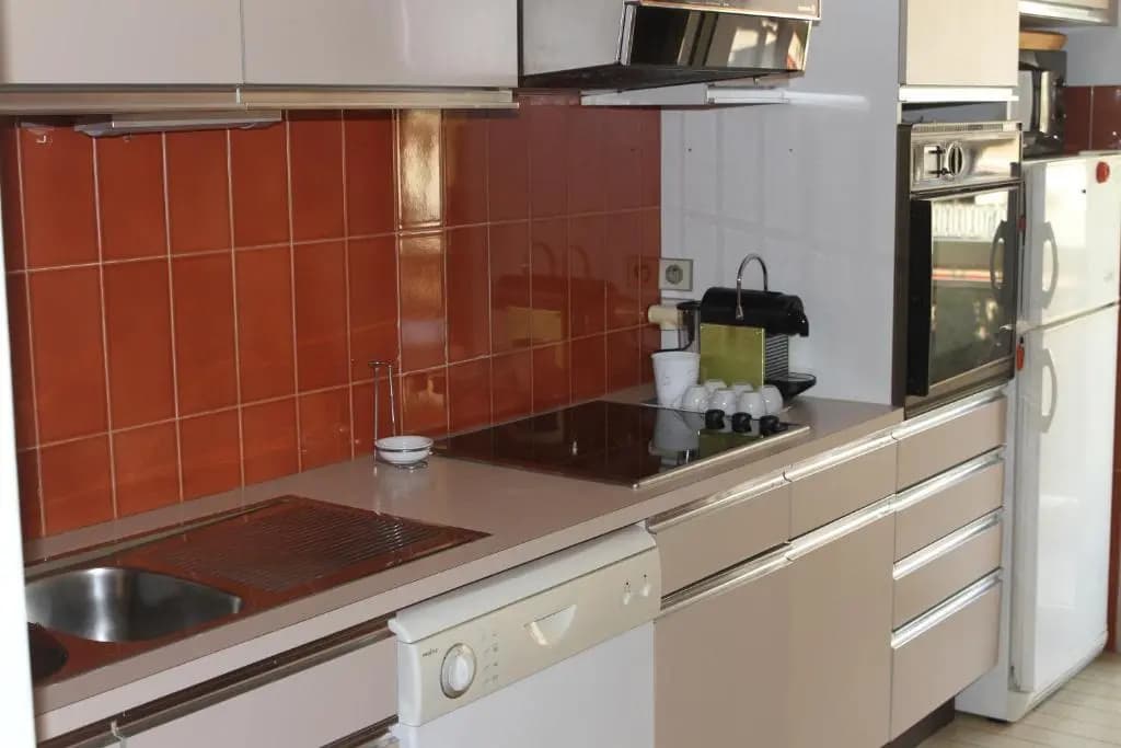 Sea View Apartment - photo 6