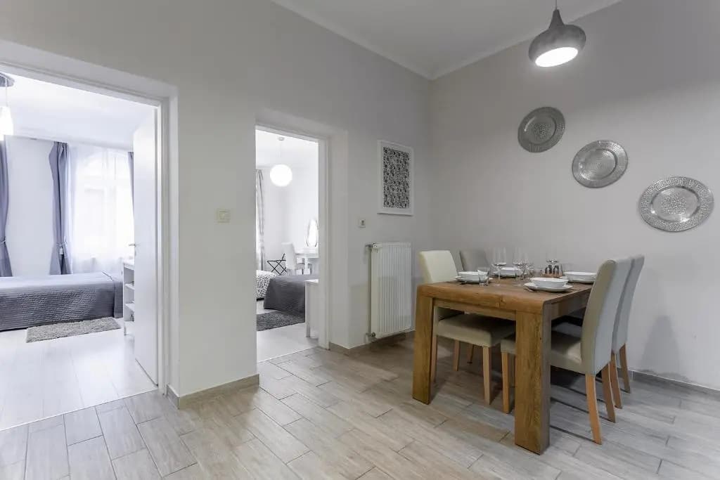 Goldcentral Apartment Grand Boulevard - photo 4