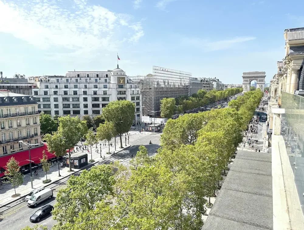 1610 Champs-Élysées - photo 12