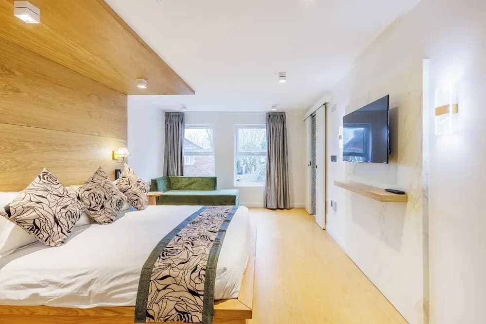 Rosemay Boutique Hotel Near Heathrow Airport - photo 16