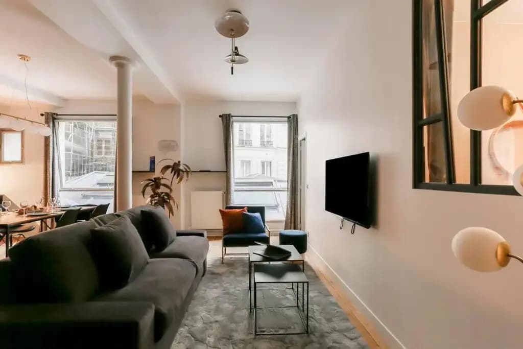 Louvre / Palais Royal Luxury Three Bedroom Duplex - photo 8