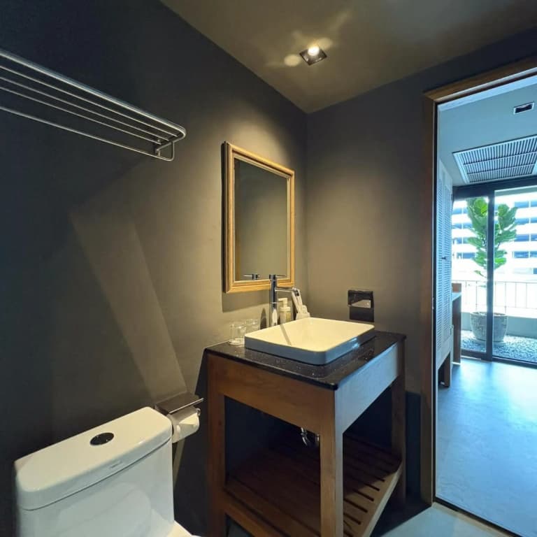 Centric Place Hotel - photo 8