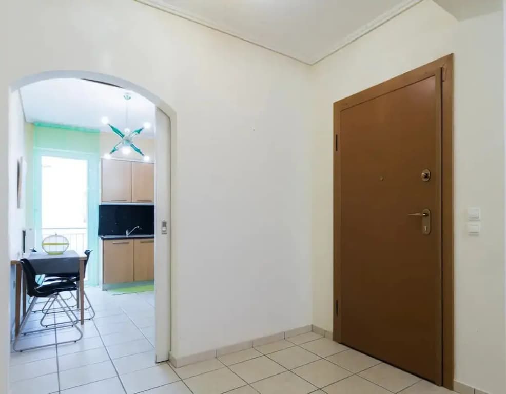 Spacious 2 Bedroom Apartment In Thessio - photo 2