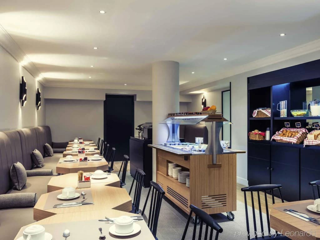 Mercure Paris Arc de Triomphe Wagram - photo 16
