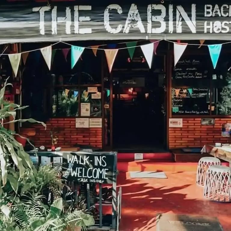 The Cabin Backpackers Hostel & Bar - photo 11