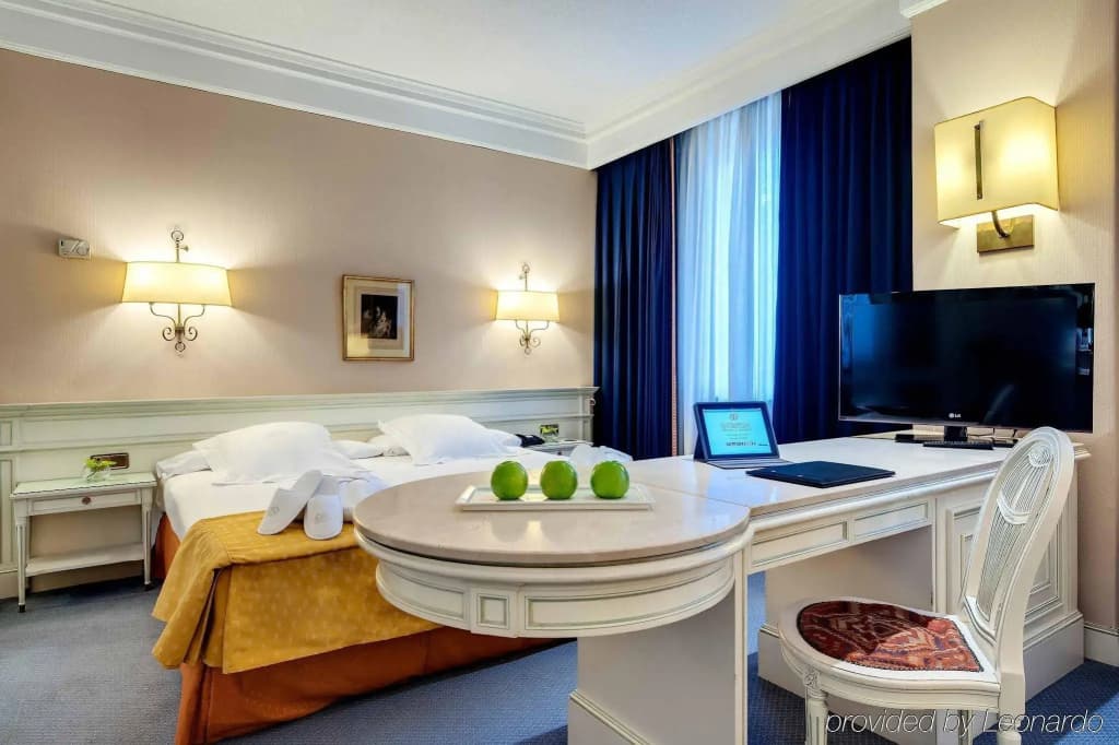 Hotel Miguel Angel by BlueBay - photo 4