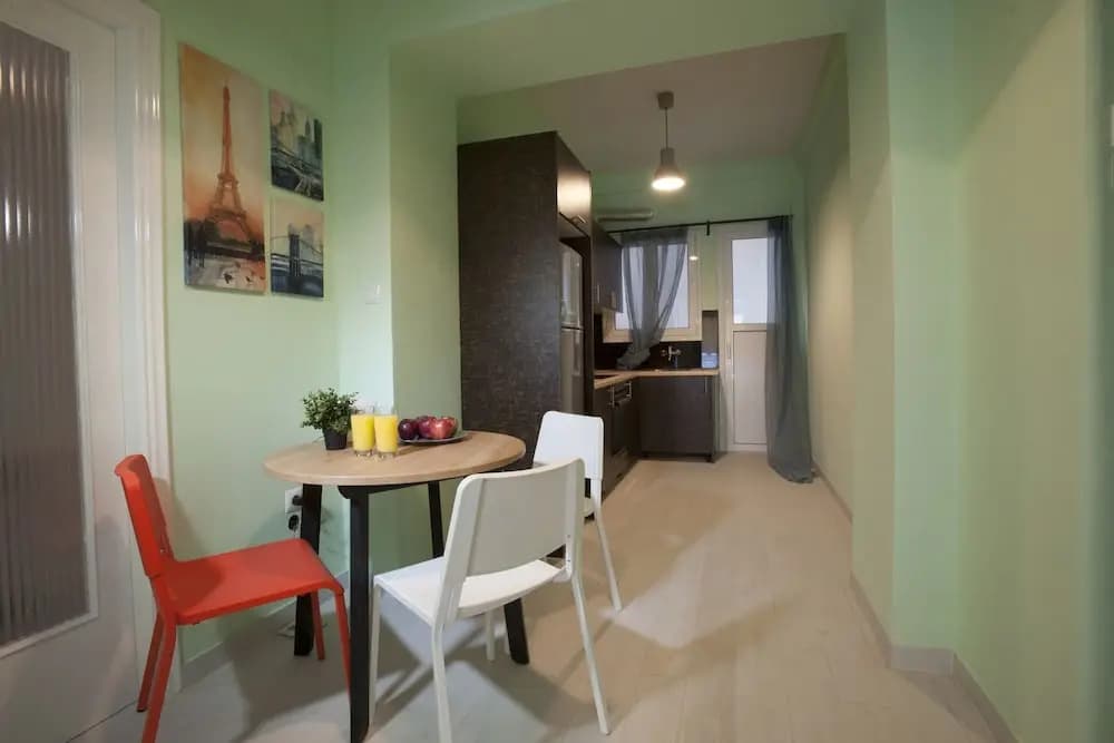 Modern  Comfortable Apartment - photo 8