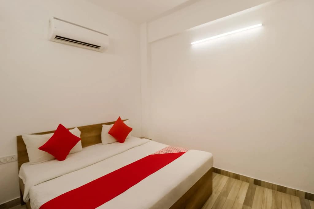 Oyo (73570) Discovery Inn - photo 2