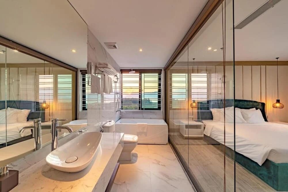 Lupin Boutique Hotel by OYO Rooms - photo 4