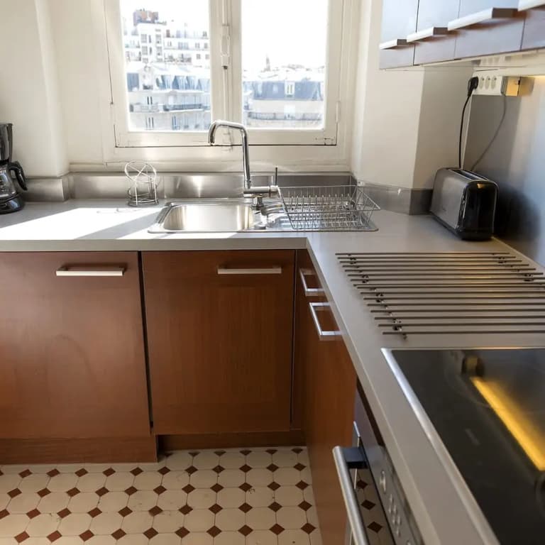 Eiffel Park Peaceful 1 Bedroom Apt Near the Eiffel Tower - photo 16