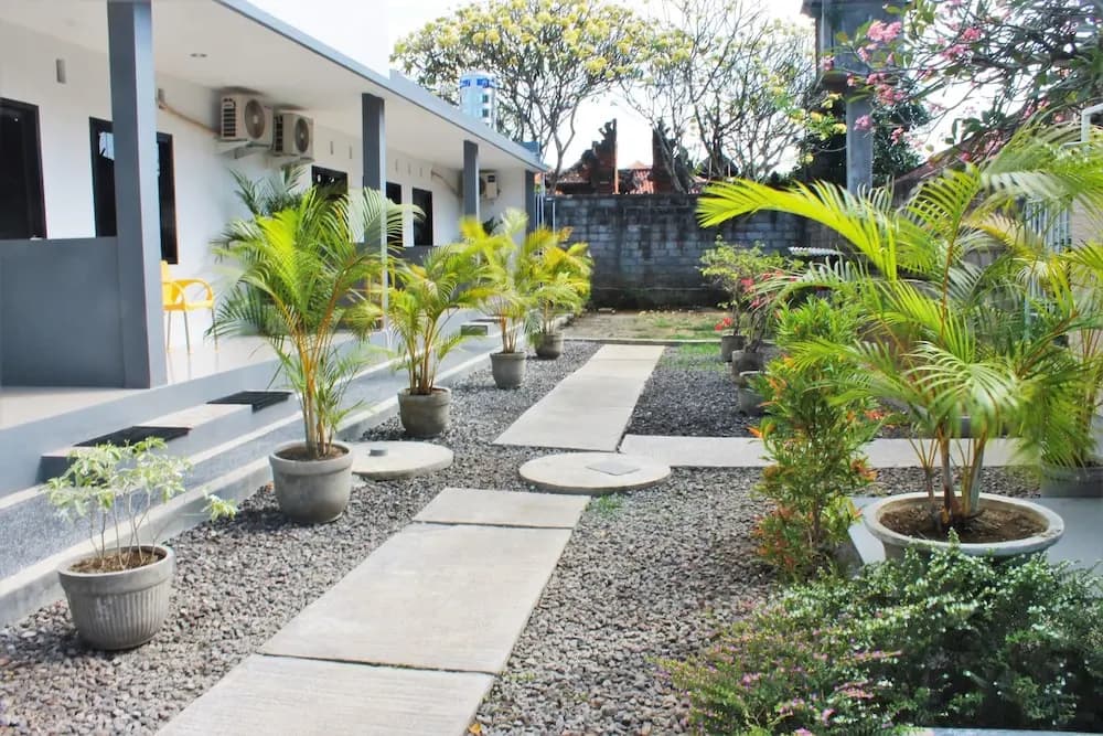 Yuliana Homestay - photo 10