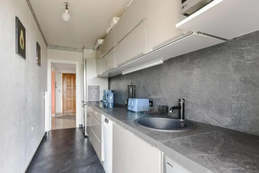 Sea view apartment in residence with swimming pool! - photo 11
