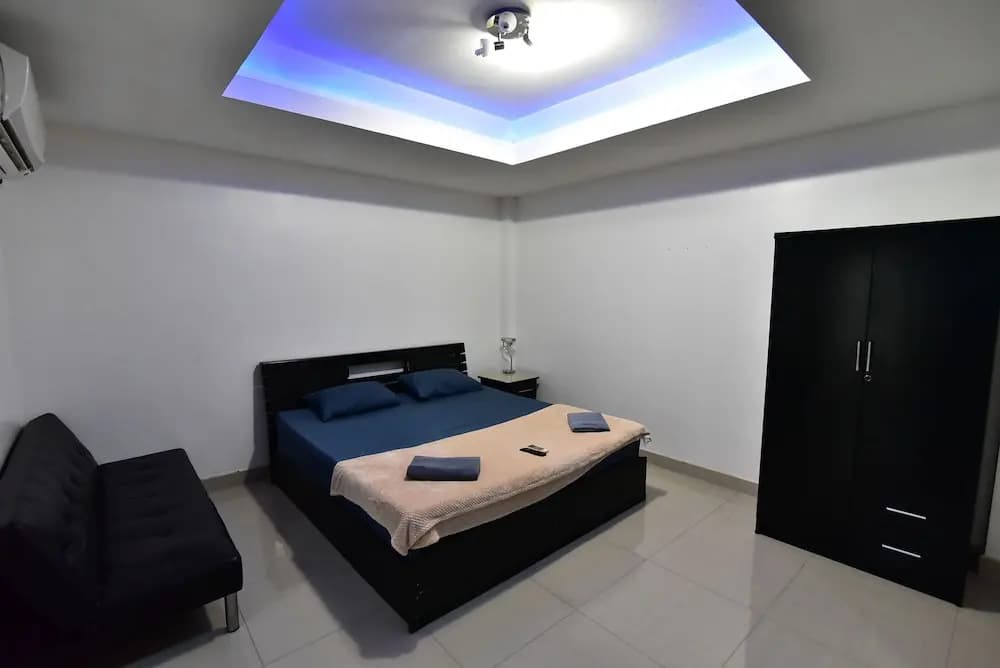 French Connection Hotel - photo 5