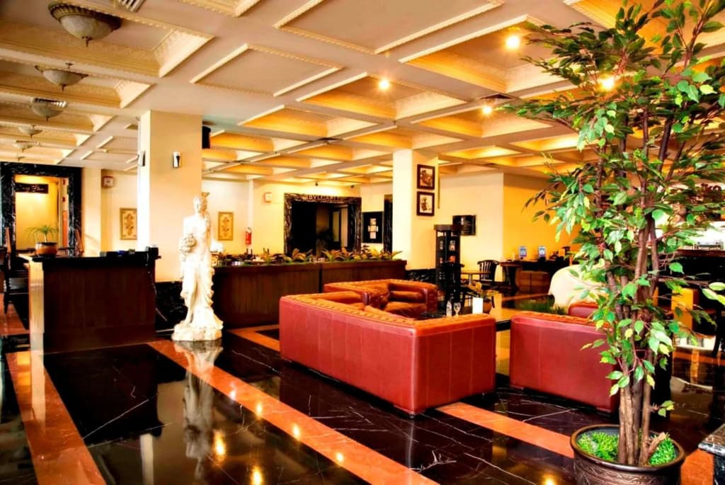 Golden Boutique Hotel Melawai - photo 2