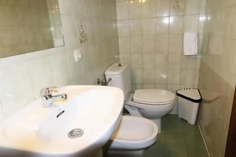 Hostal Helena 2 - photo 7