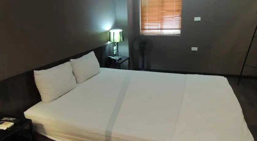 Nhat Loc Hotel - photo 5