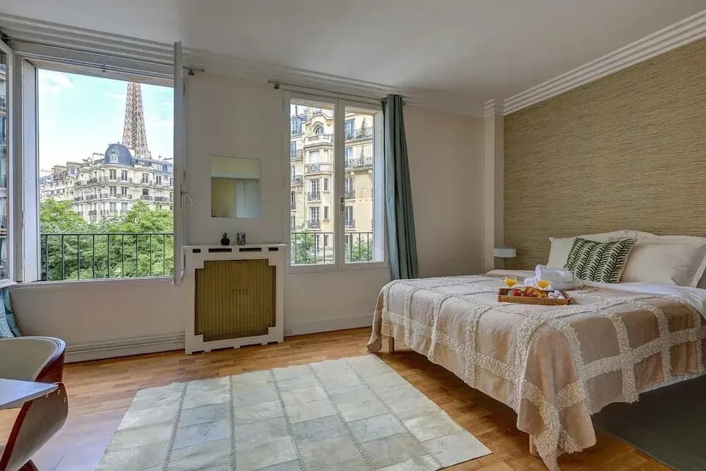 Elegant 1BR Near Eiffel & Champ de Mars - photo 7