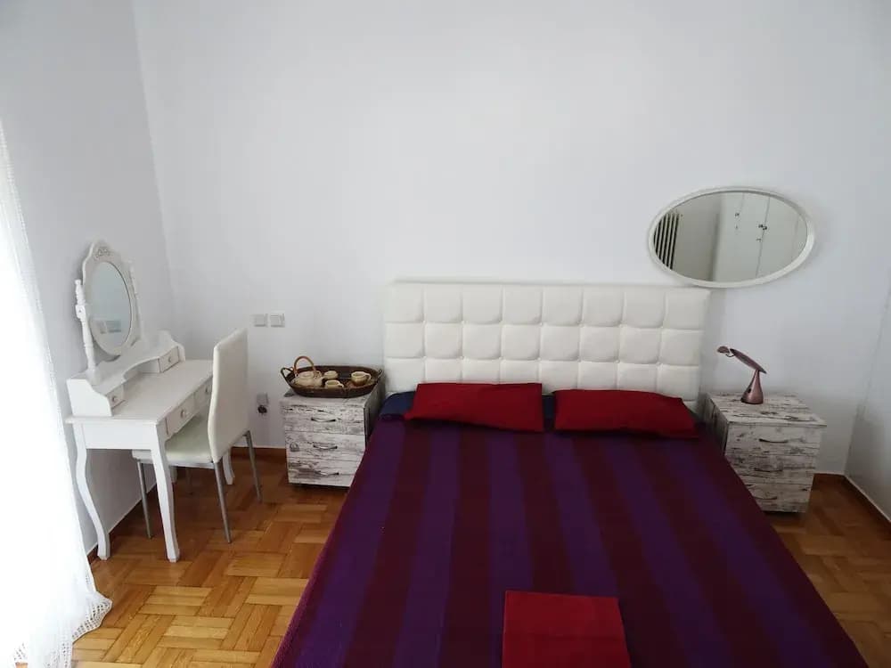 Eva's Urban Apt In Athens - photo 2