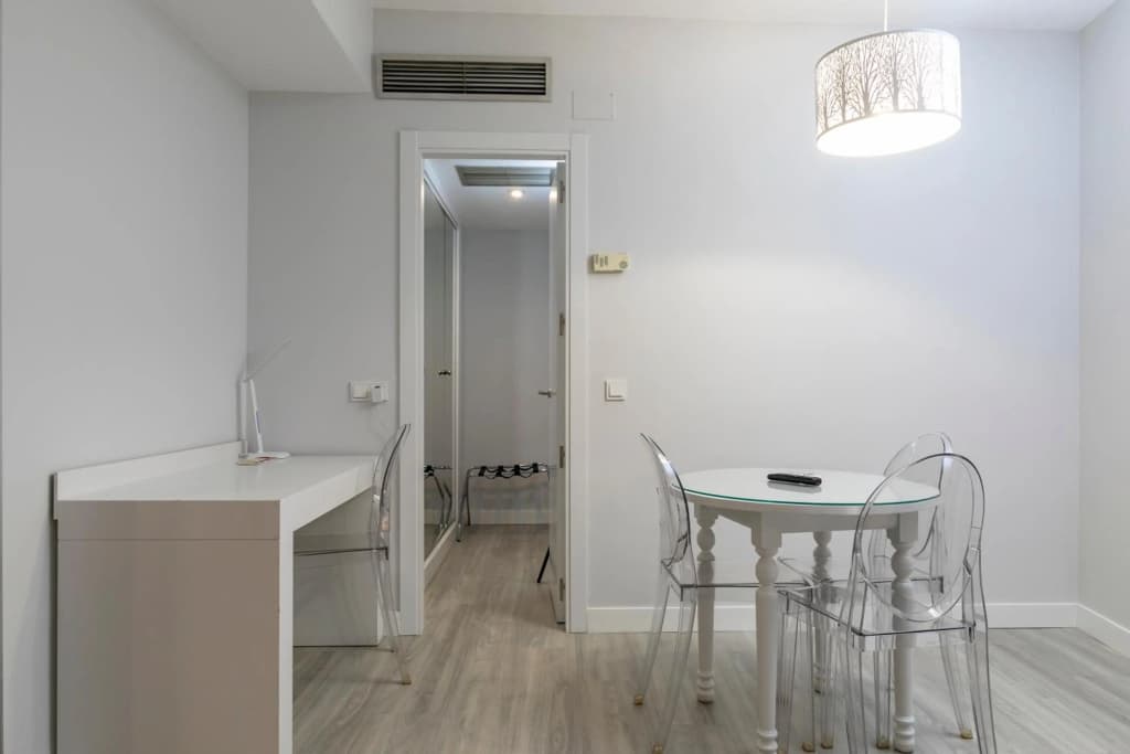 Quo Eraso Aparthotel - photo 39