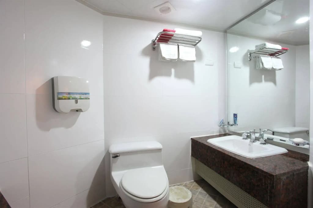 Orange County Hotel - photo 9