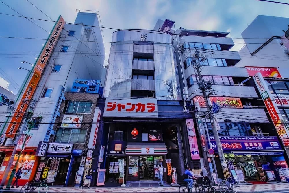 bnb+ Namba - Hostel - main photo
