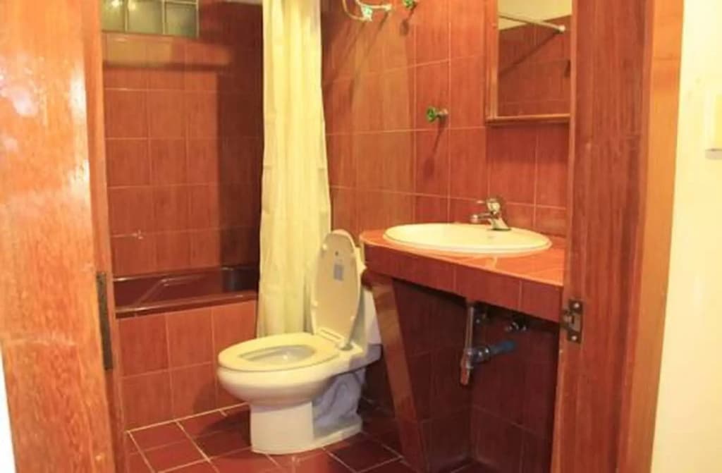 Sakura Village Guesthouse - photo 8