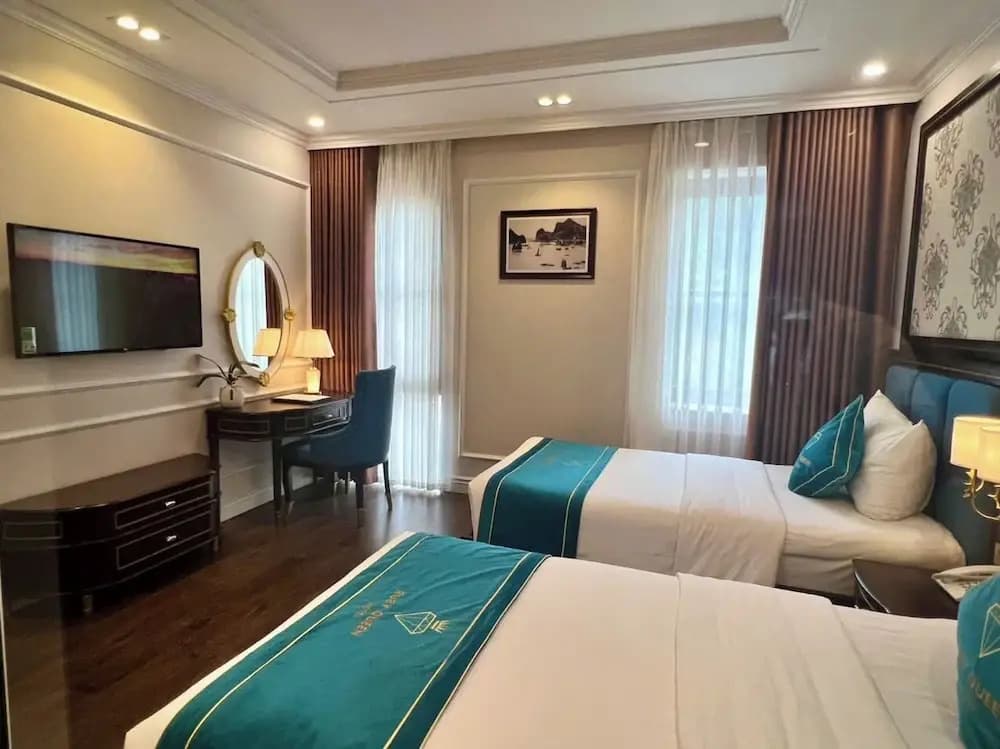 Ruby Queen Hotel - photo 8