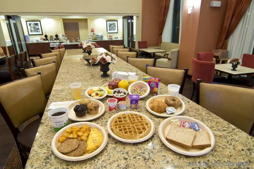 Hampton Inn & Suites Orlando Intl Dr N - photo 14