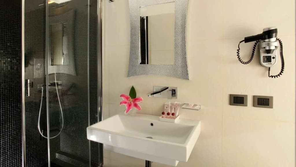 Class House - photo 8