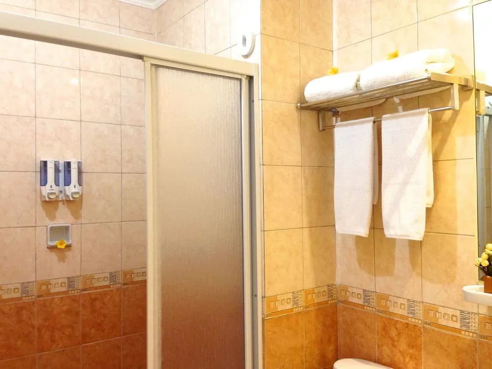 Ravarine Suite Apartment - photo 7
