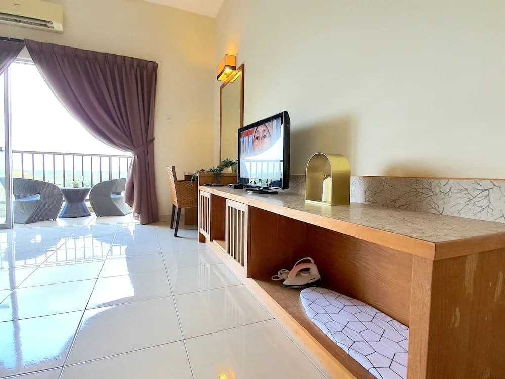 Gold Coast Morib Resort 4 Pax By BeeStay C2-4-11 - photo 4