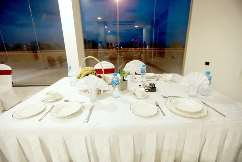 Golden Crown Hotel Al Seeb Muscat - photo 20