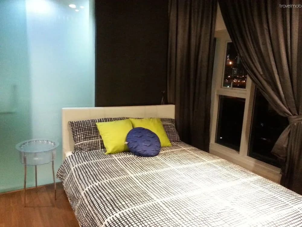 Kl101 Service Suite at the Scott Garden - photo 4