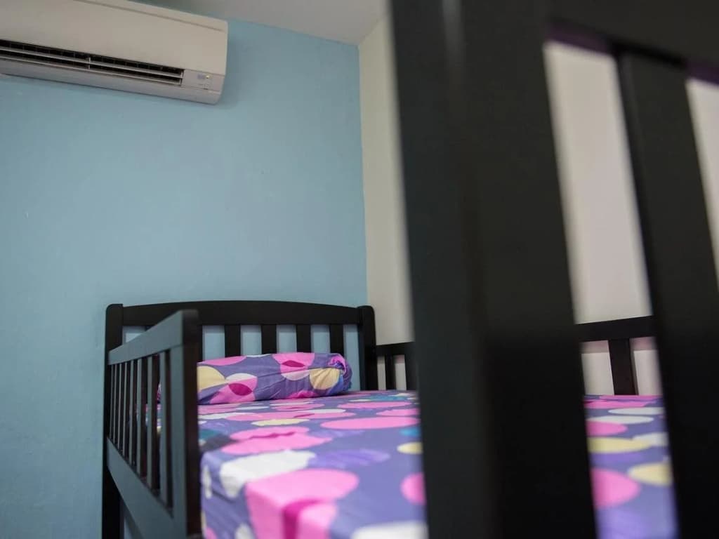 Raizzy's Guesthouse - photo 3