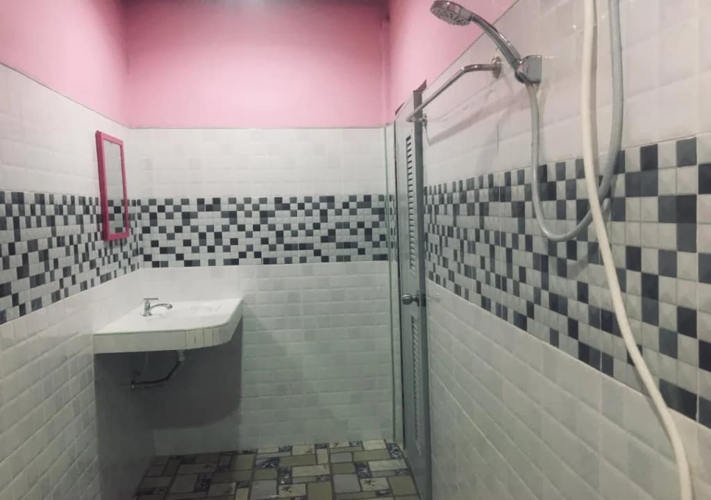 Pink House Bungalow - photo 11