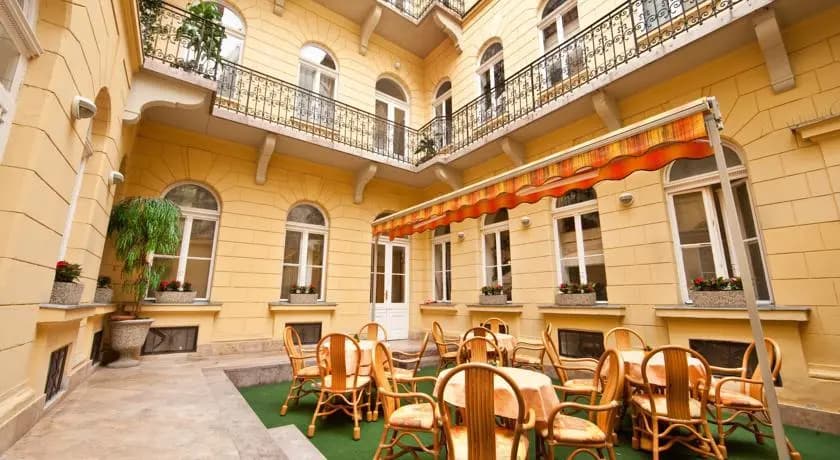 Peregrinus Hotel - photo 3